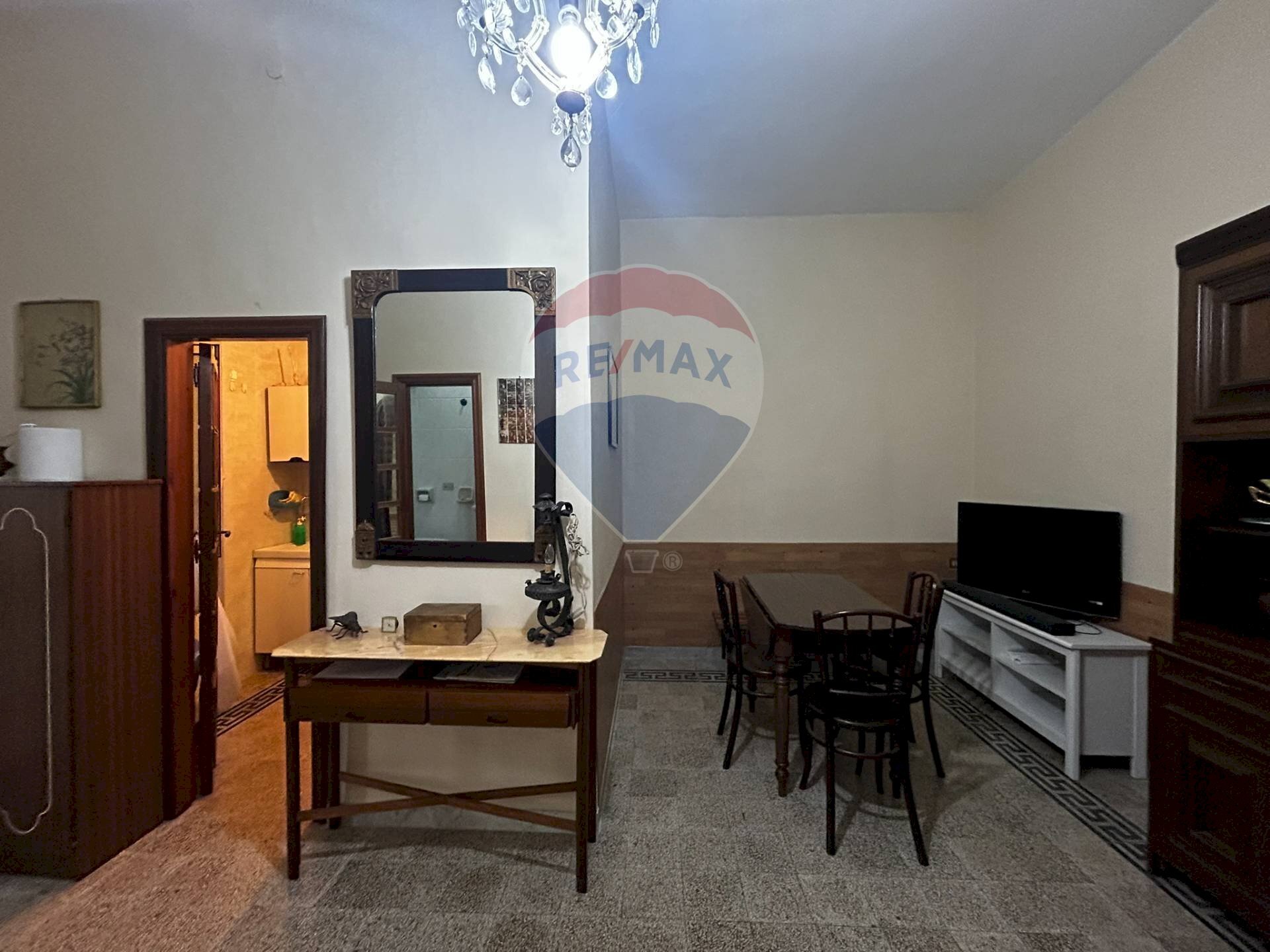 Sala da pranzo - Bilocale Corso Ruggiero Bonghi
 
10c, Rodi Garganico - foto 3