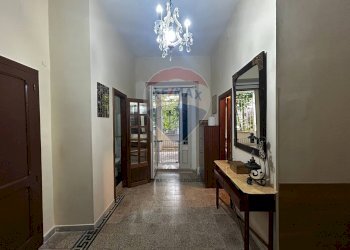 Hall / corridoio - Bilocale Corso Ruggiero Bonghi
 
10c, Rodi Garganico - foto 2