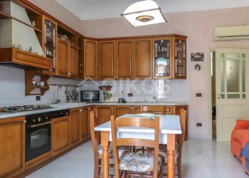 Foto 9 - Stabile - Palazzo Via Silvio Spaventa
 
14, Noto - foto 9