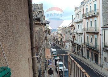 Balcone - Quadrilocale Corso Italia
 
459, Ragusa - foto 15