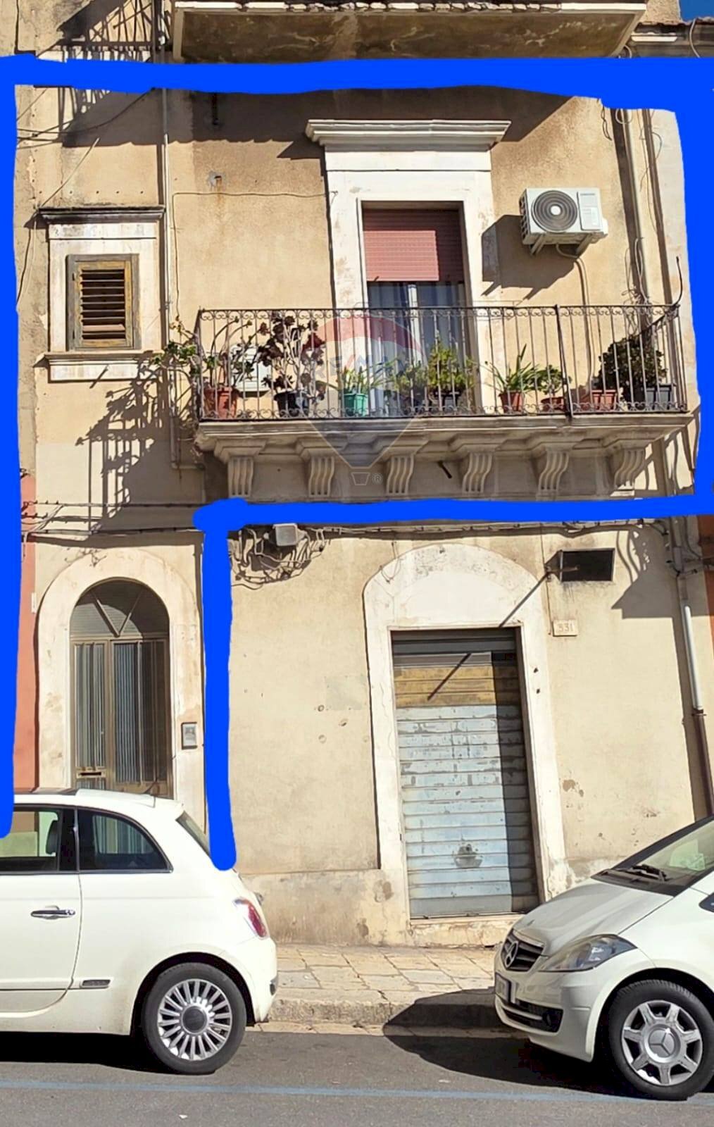 Edificio all\'aperto - Semi-detached house Corso Italia
 
333, Ragusa - photo 1
