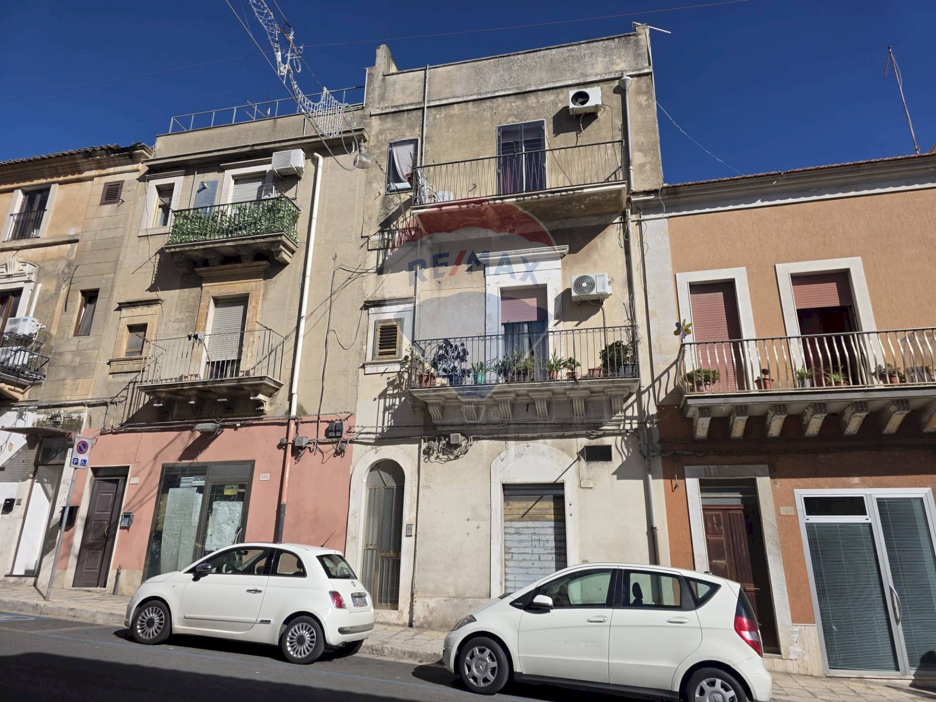 Edificio all\'aperto - Semi-detached house Corso Italia
 
333, Ragusa - photo 2