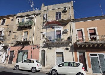 Edificio all\'aperto - Casa semi indipendente Corso Italia
 
333, Ragusa - foto 2
