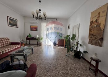 Soggiorno - Casa semi indipendente Corso Italia
 
333, Ragusa - foto 6