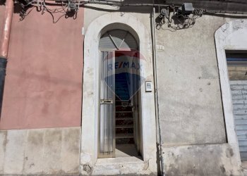 Edificio all\'aperto - Casa semi indipendente Corso Italia
 
333, Ragusa - foto 24