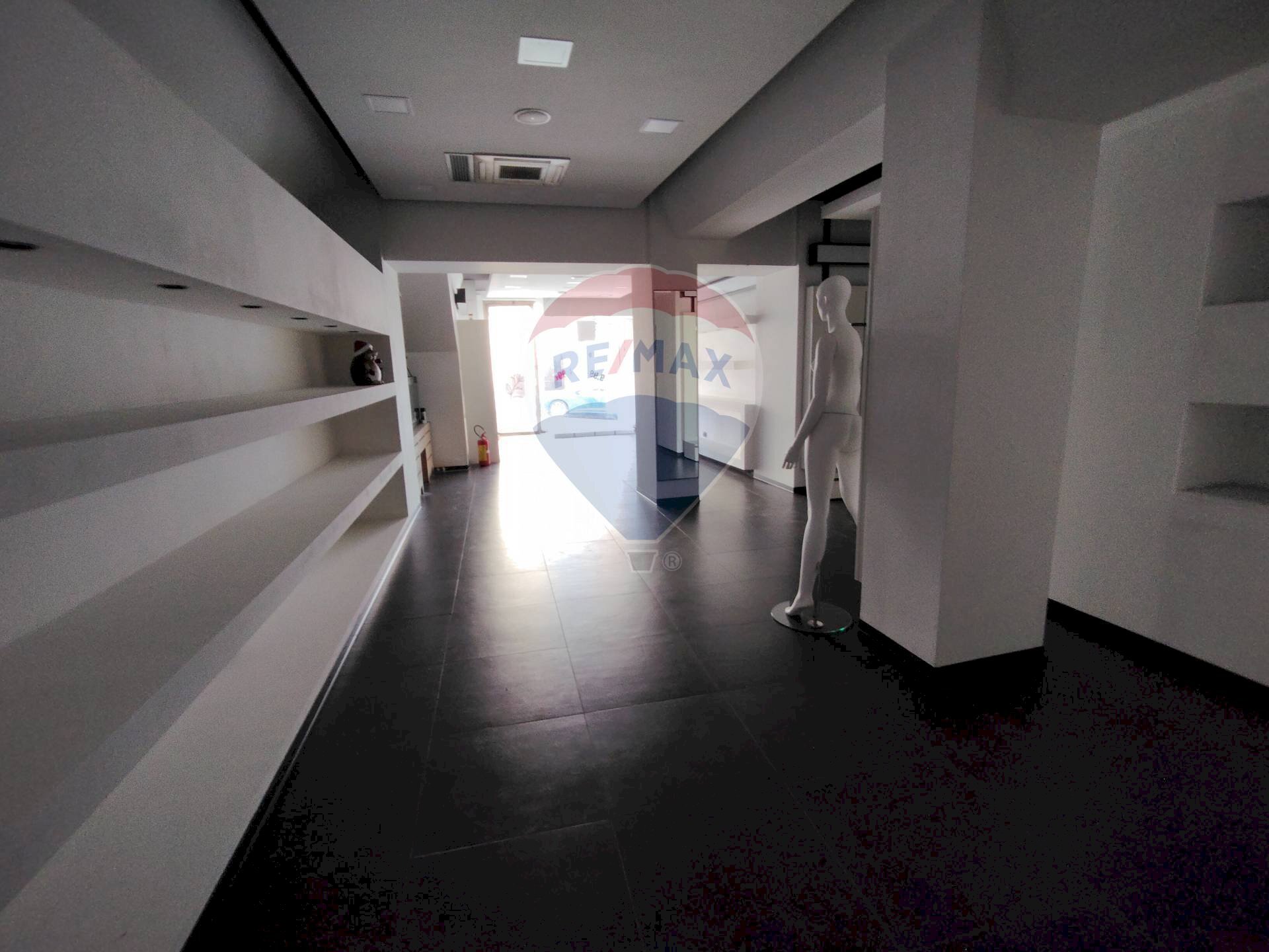 Hall / corridoio - Locale Commerciale Ragusa - foto 1