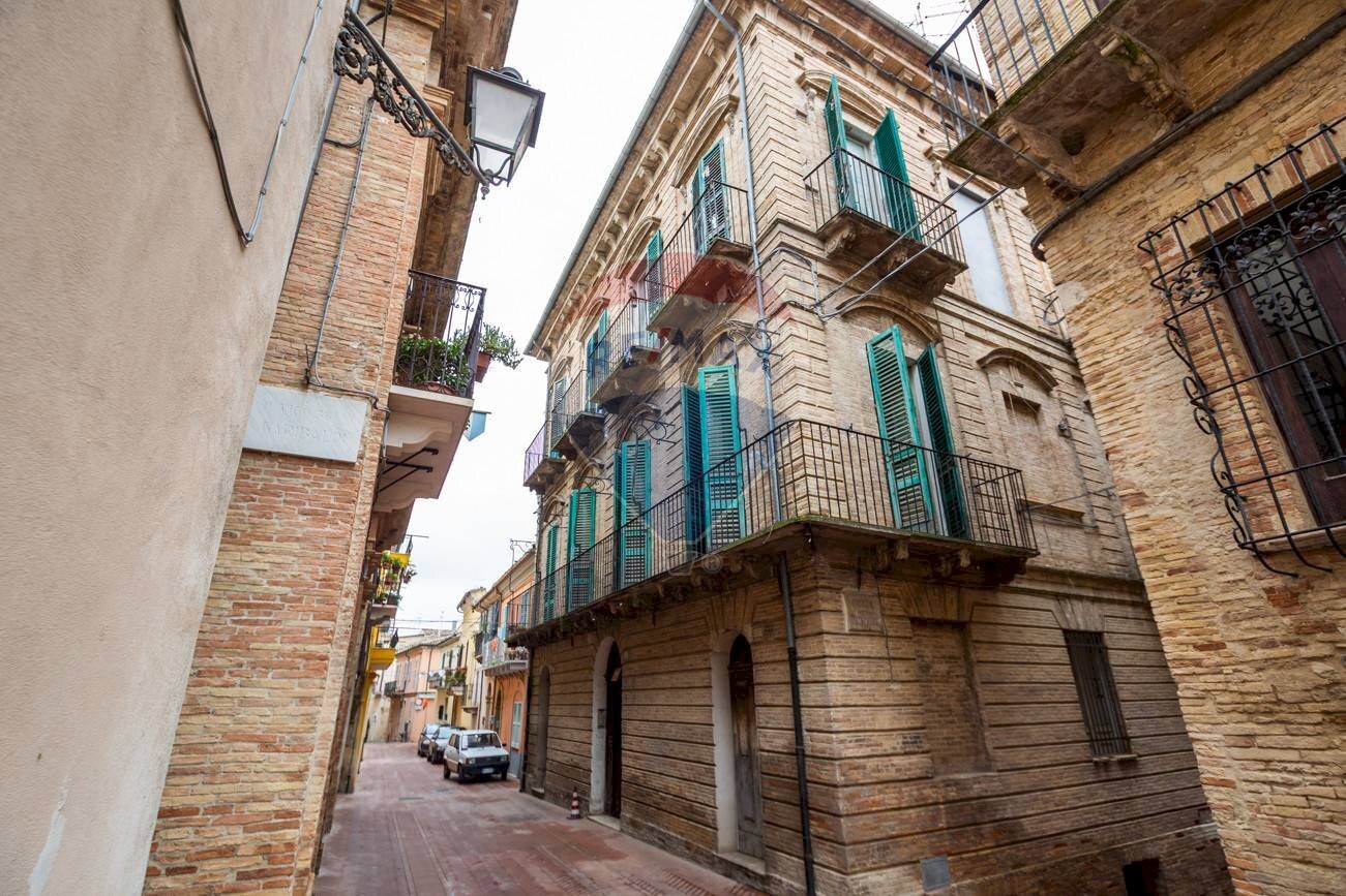 Edificio all\'aperto - Appartamento via Santa Maria Maggiore
 
82, Lanciano - foto 2
