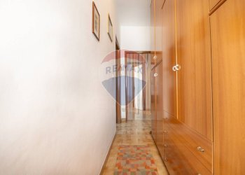 Hall / corridoio - Casa semi indipendente Vico VIII Roma
 
1, Fara San Martino - foto 11