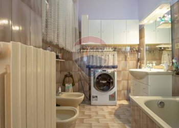 Bagno - Casa semi indipendente Vico VIII Roma
 
1, Fara San Martino - foto 16