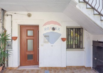 Casa all\'aperto - Casa semi indipendente Vico VIII Roma
 
1, Fara San Martino - foto 17