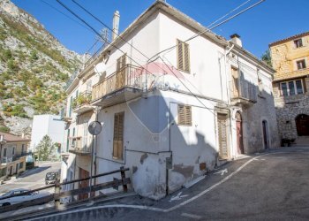 Edificio all\'aperto - Casa semi indipendente Vico VIII Roma
 
1, Fara San Martino - foto 18