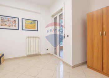 Stanza vuota - Appartamento Via caduti sul Lavoro
 
14, Chieti - foto 12