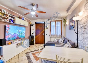 Foto 3 - Trilocale VIA ABATE PELIZZONI
 
5, Solaro - foto 3