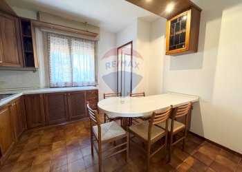 Sala da pranzo - Trilocale Via Brescia
 
8, Pasian di Prato - foto 5