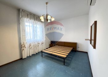 Camera / camera da letto - Trilocale Via Brescia
 
8, Pasian di Prato - foto 14