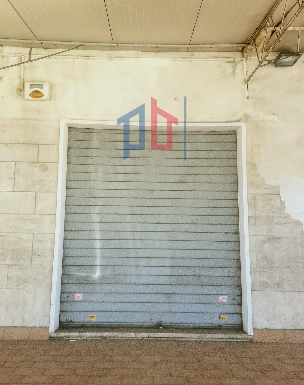 Foto 2 - Commercial Premises Largo Genova, Ardea - photo 2