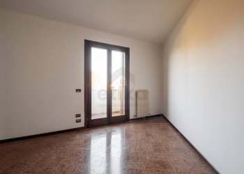 Foto 5 - Villa a Schiera via padre Massimiliano kolbe
 
1, Paese - foto 5