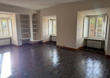 Foto 1 - Appartamento Strada Moncalieri
 
1, Moncalieri - foto 1