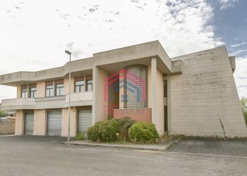 Foto 2 - Locale Commerciale Via Pontina, Aprilia - foto 2