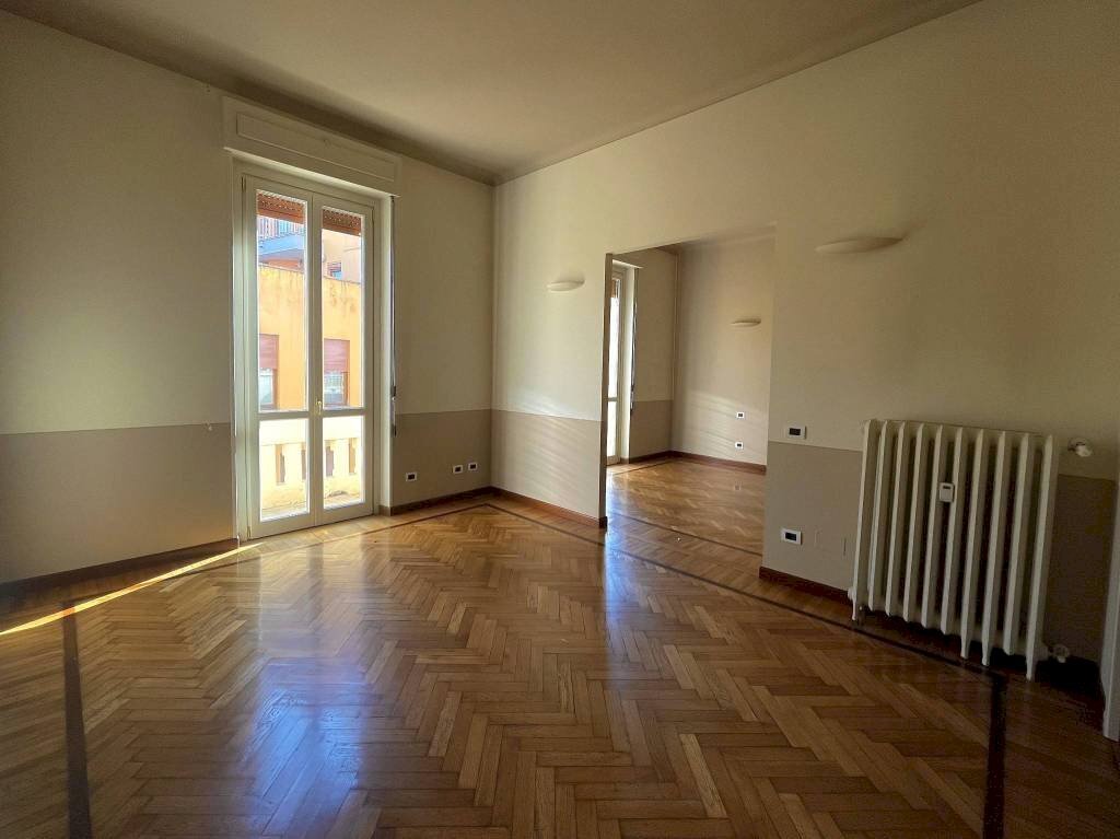 Salone - Four-room apartment via Emilia, Tortona - photo 1