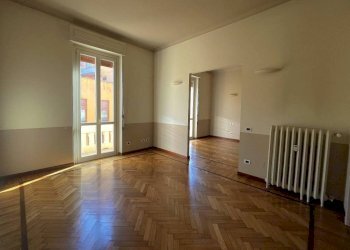 Salone - Quadrilocale via Emilia, Tortona - foto 1