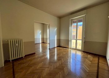 Sala da pranzo - Quadrilocale via Emilia, Tortona - foto 4