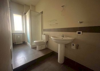Bagno - Quadrilocale via Emilia, Tortona - foto 13