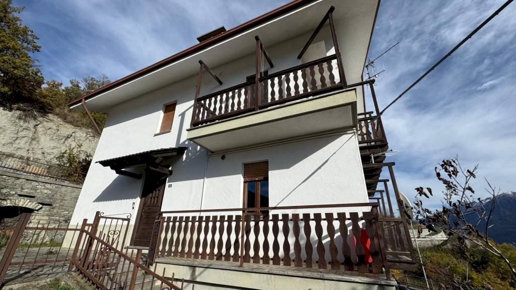 Facciata - Villa Località Sorreley, Saint-Christophe - foto 3