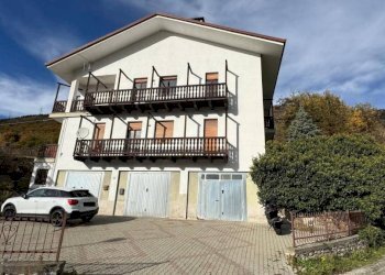 Facciata - Villa Località Sorreley, Saint-Christophe - foto 1