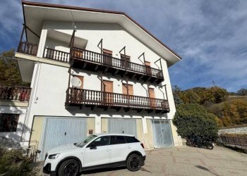 Facciata - Villa Località Sorreley, Saint-Christophe - foto 2