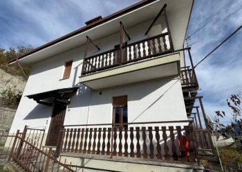 Facciata - Villa Località Sorreley, Saint-Christophe - foto 3