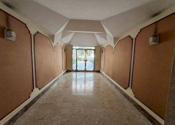 Interno palazzo - Three-room apartment viale Giuseppe Sirtori, Roma - photo 3