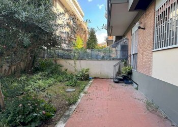 Giardino - Three-room apartment viale Giuseppe Sirtori, Roma - photo 25