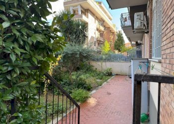 Giardino - Three-room apartment viale Giuseppe Sirtori, Roma - photo 21