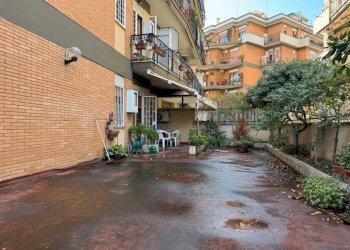 Giardino - Three-room apartment viale Giuseppe Sirtori, Roma - photo 23