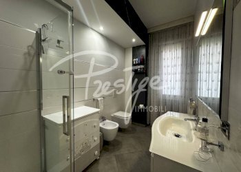 Bagno - Quadrilocale via Luigi Agretti, La Spezia - foto 13