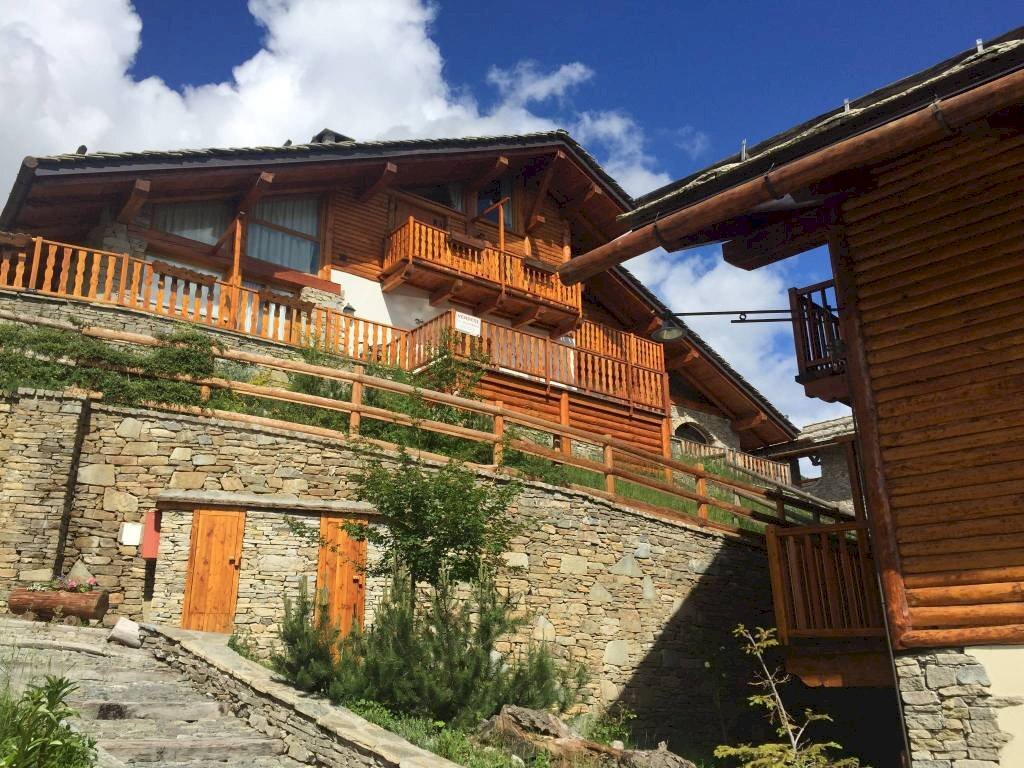 Facciata - Bilocale via Cianfuran, Bardonecchia - foto 1