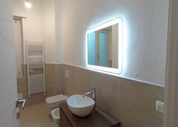 Bagno - Appartamento piazza Antonio Astesano, Asti - foto 3