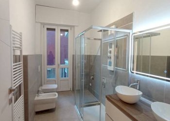 Bagno - Appartamento piazza Antonio Astesano, Asti - foto 10