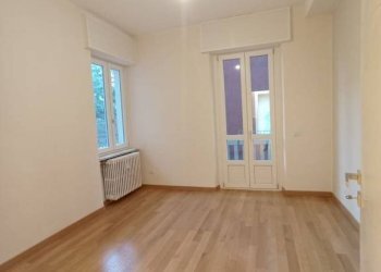 Camera da letto - Appartamento piazza Antonio Astesano, Asti - foto 21