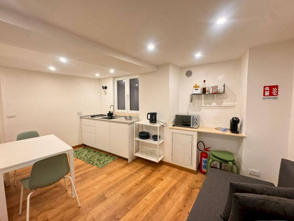 Salone - Two-room apartment vico dei Casareggio, 6, Genova (neighborhood Centro Storico) - photo 1