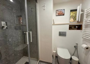 Bagno - Bilocale vico dei Casareggio, 6, Genova (zona Centro Storico) - foto 6
