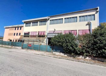 Esterno.jpeg - Commercial Premises Via della Concia 43, Arzignano - photo 2