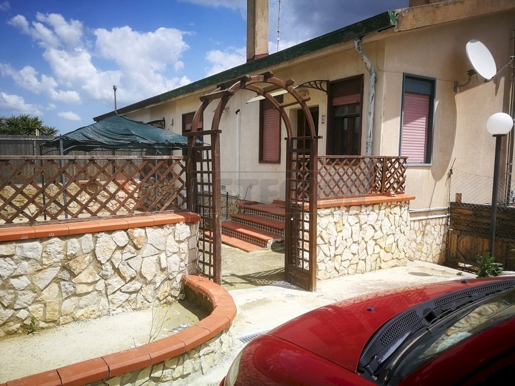 IMG_20220511_120831 (1024x768).jpg - Villa a Schiera c/da cacciagalline snc, Caltanissetta - foto 1