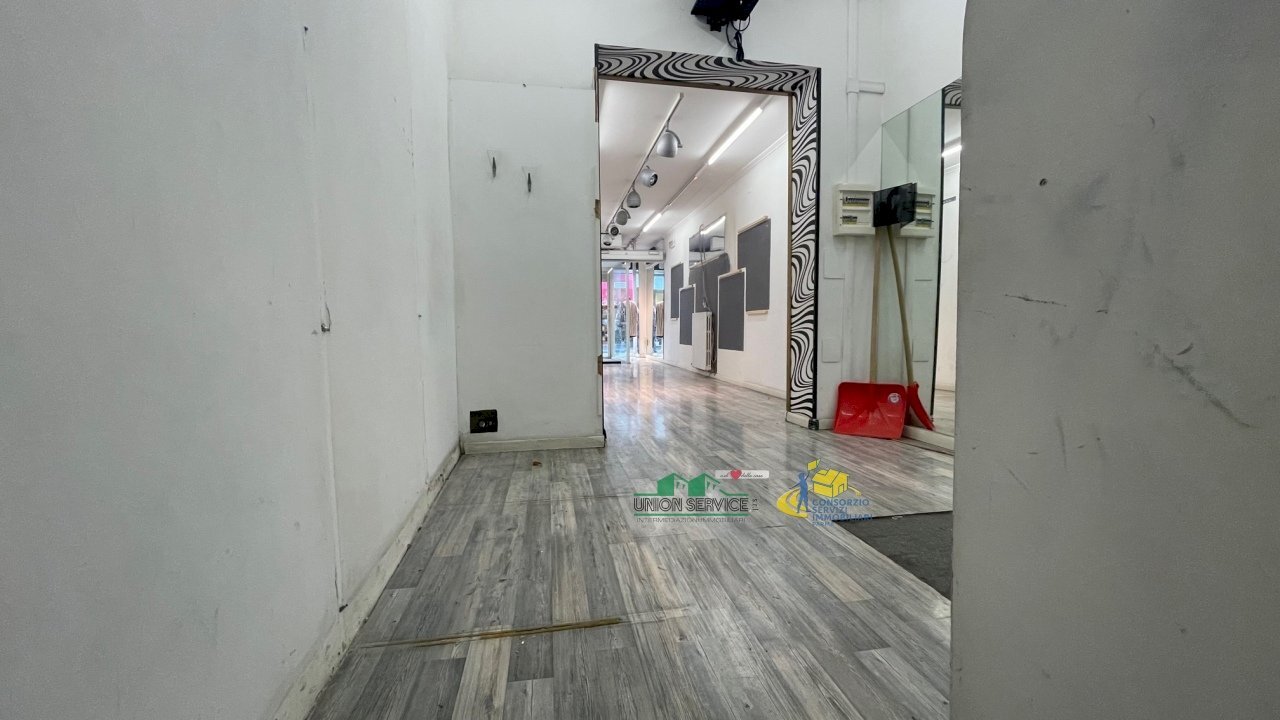 IMG_2511.jpg - Commercial Premises Strada Garibaldi, Parma - photo 3