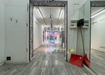 IMG_2512.jpg - Commercial Premises Strada Garibaldi, Parma - photo 1