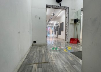 IMG_2511.jpg - Commercial Premises Strada Garibaldi, Parma - photo 3