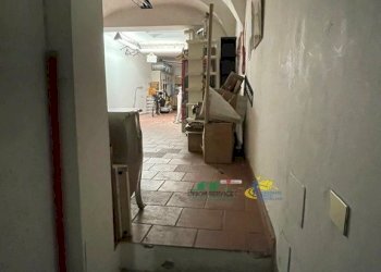 IMG_E7978.JPG - Commercial Premises Strada Garibaldi, Parma - photo 5