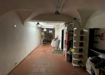 IMG_E7967.JPG - Commercial Premises Strada Garibaldi, Parma - photo 10