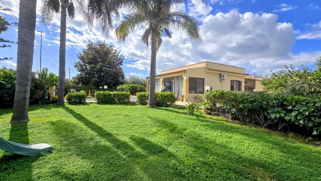 WhatsApp Image 2025-11-06 at 23.10.20.jpeg - Villa Via Filicudi 34, Siracusa - foto 1